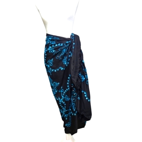 Black Sarong With Turquoise Embroidery Embellished With Sequin One Size - Picture 1 of 4